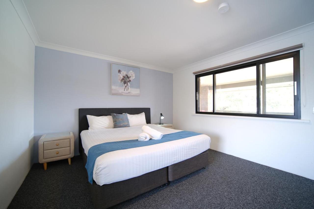 Lakeside Inn Wollongong Primbee Dış mekan fotoğraf