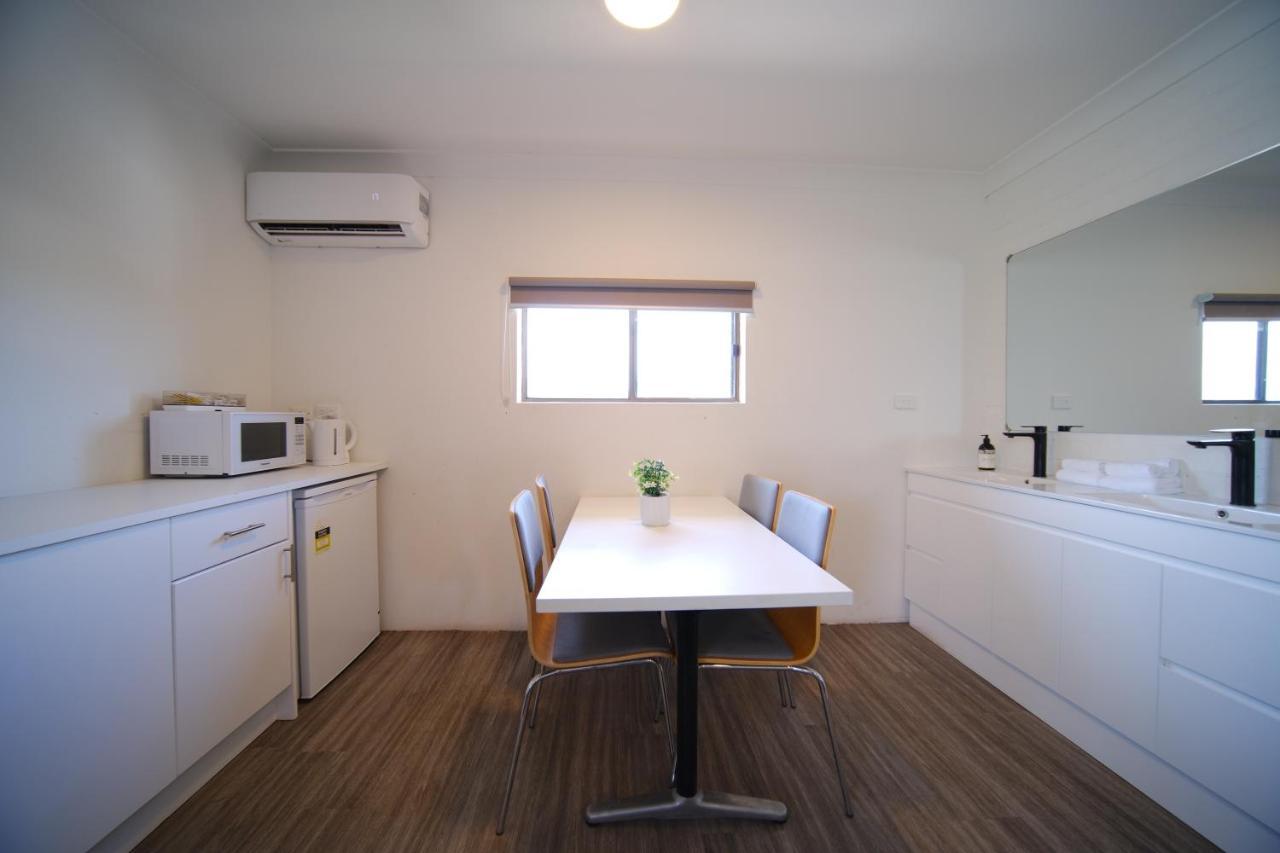 Lakeside Inn Wollongong Primbee Dış mekan fotoğraf