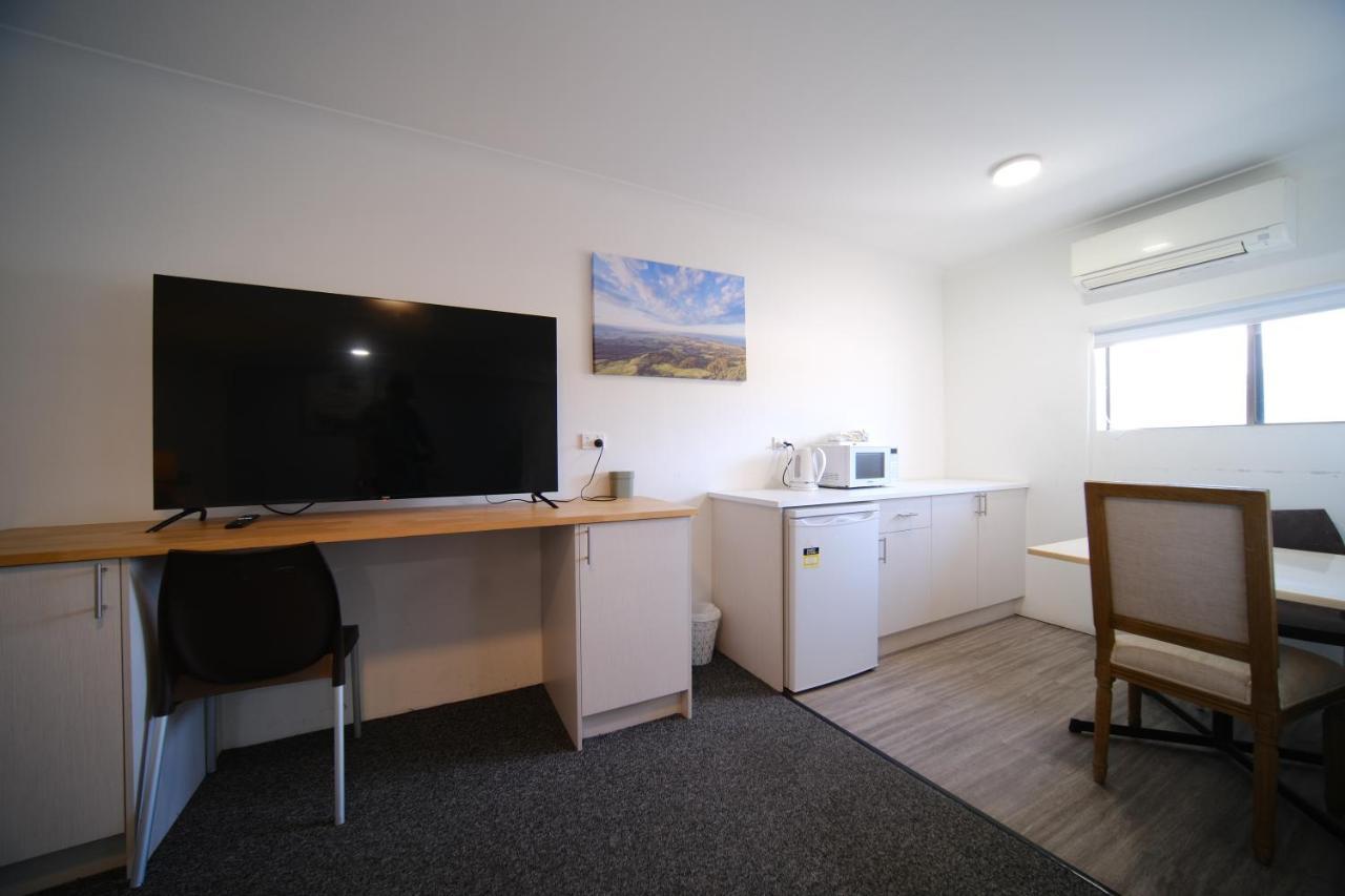 Lakeside Inn Wollongong Primbee Dış mekan fotoğraf