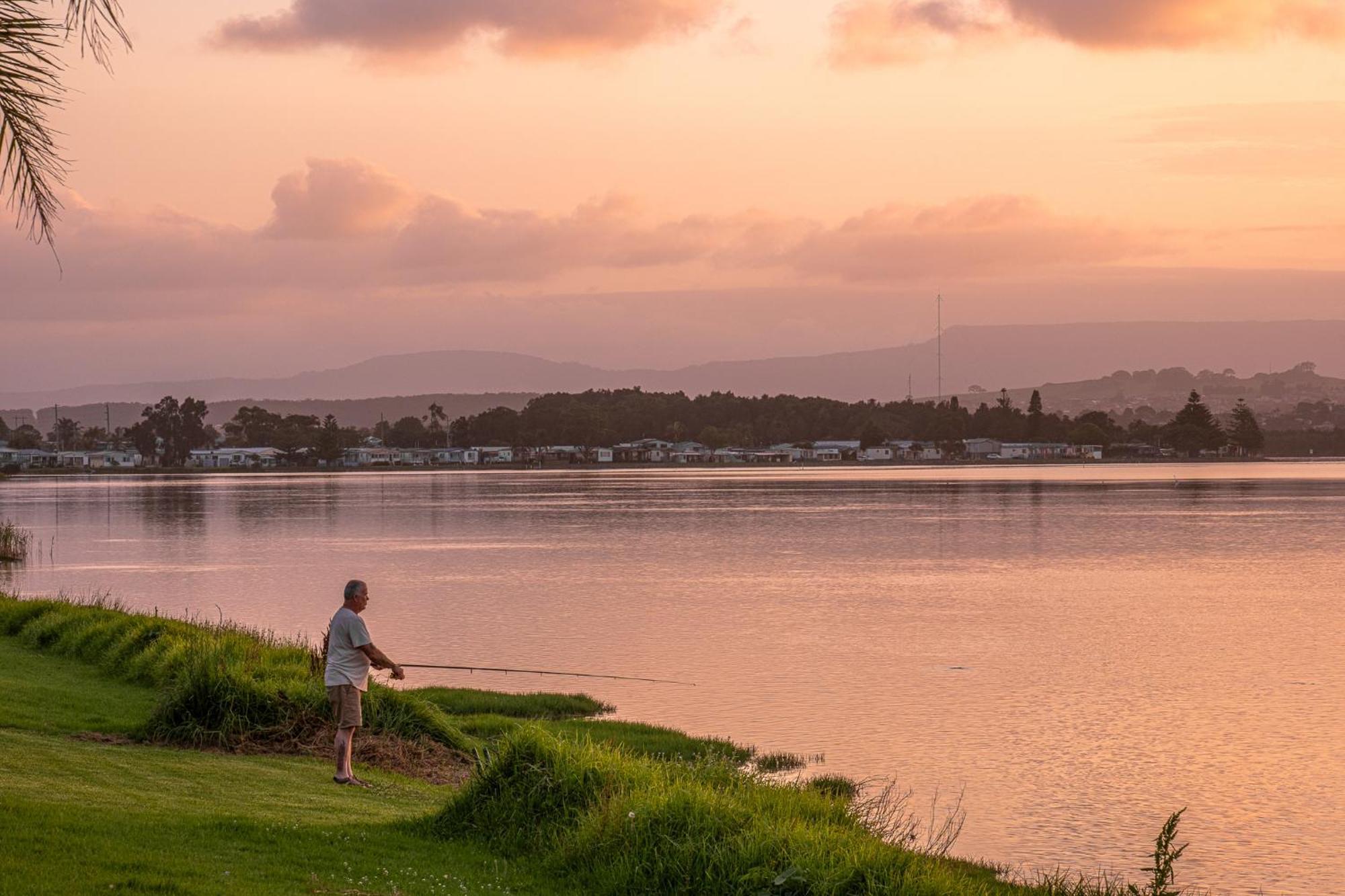 Lakeside Inn Wollongong Primbee Dış mekan fotoğraf