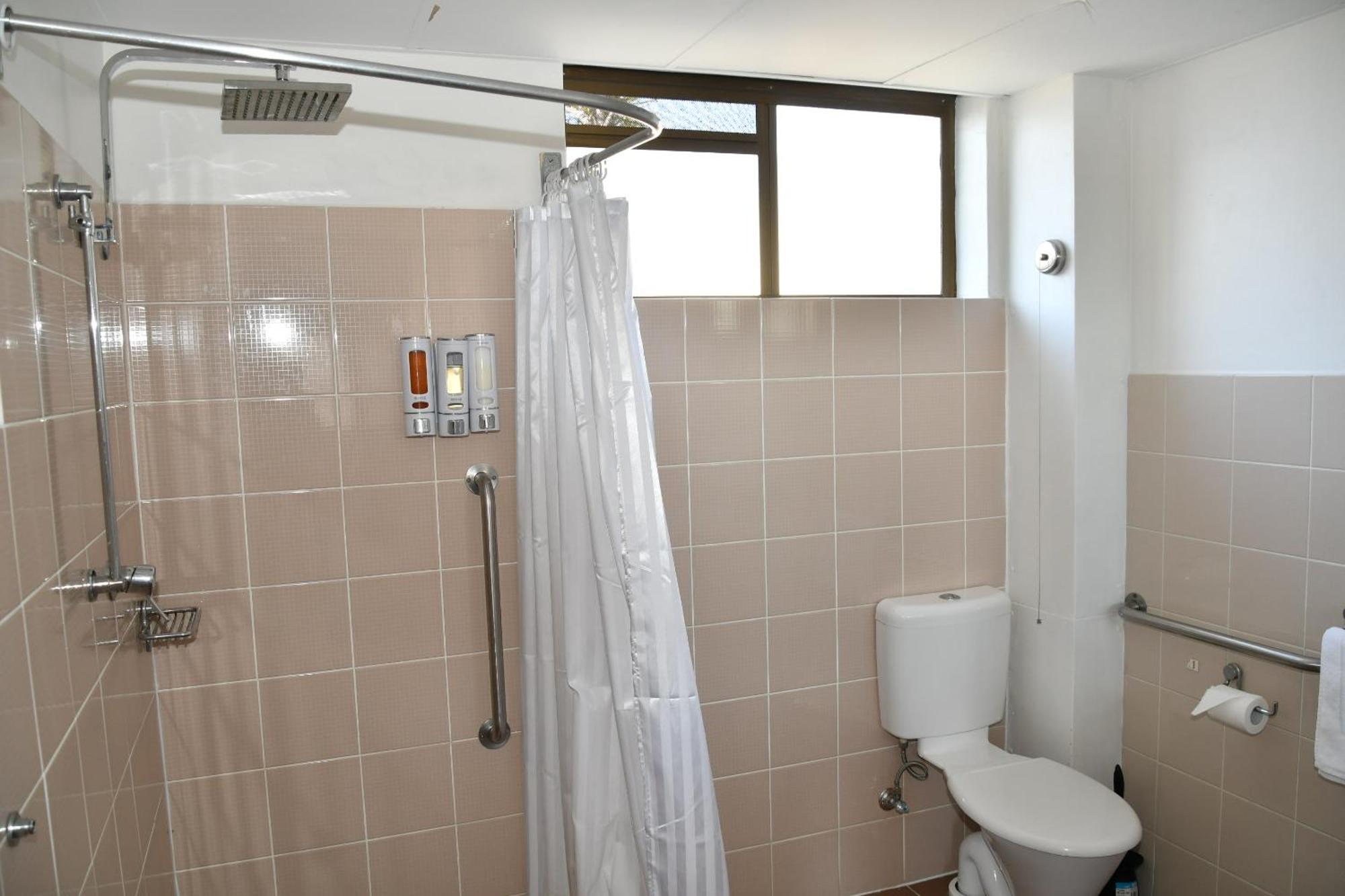 Lakeside Inn Wollongong Primbee Dış mekan fotoğraf