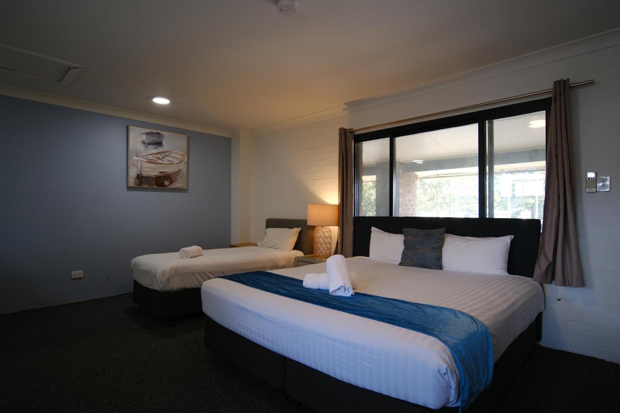 Lakeside Inn Wollongong Primbee Dış mekan fotoğraf